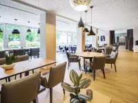 جوفا هوتل سالزبرج Hotels near آيغن