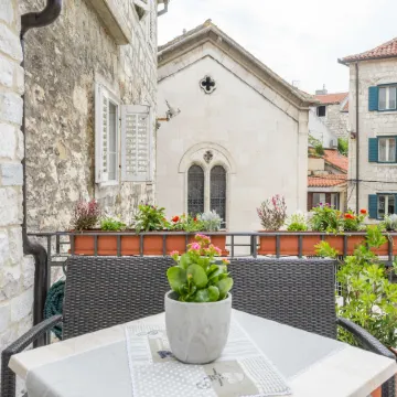 Apartments & Rooms Dujam