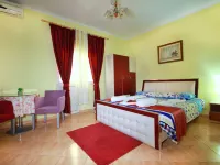 My Home Guest House Hotels in Durres