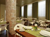 Boutique Hotel Bol โรงแรมในโบล