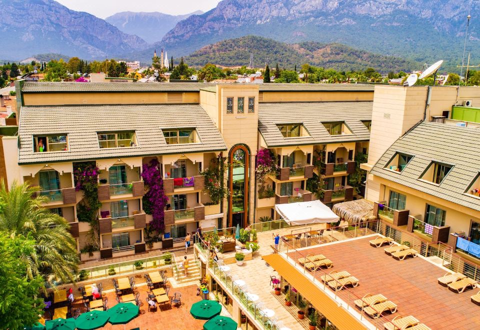 hotel overview picture