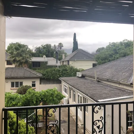 10 Alexander B&B