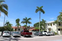 Ocean Drive Villas - parking