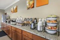 Comfort Inn & Suites - breakfast