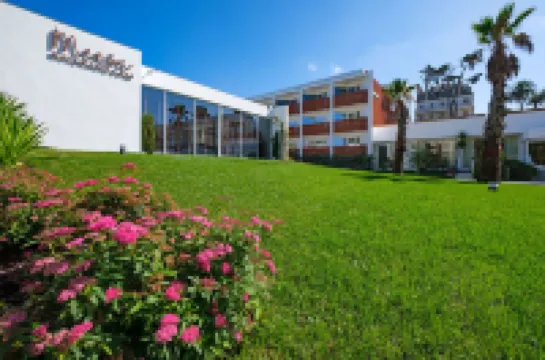 Malibu Foz Hotel - la Maison Younan Hotels in 