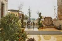 Caravanserai Inn Hotel - สัตว์เลี้ยง