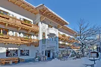 Hotel Hochfilzer Hotels near Kinder Kaiserland Skischule