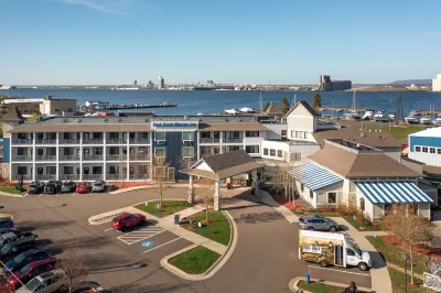 Park Point Marina Inn Hotels near Duluth International Airport