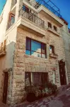 Biazi Hotel Hotels near Ades Synagogue