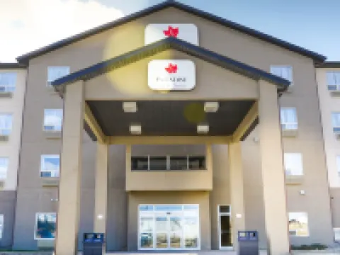 Paradise Inn and Suites Hotels in Valleyview