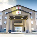 Paradise Inn and Suites