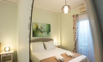 Blue Ark Athenian Nest