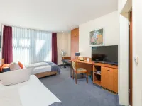 Hotel Servatius Hotels near Merheim