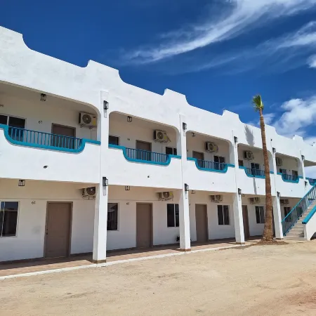 Seaside Hotel & Victor's RV Park