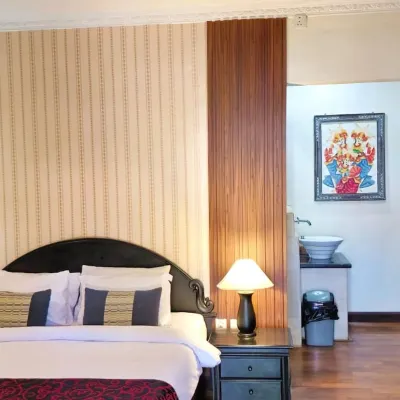 Stana Puri Gopa Hotel Отели рядом с достопримечательностью «Пляж Санур»