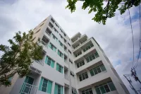 Des Res Hotel and Residence Hotel in zona Museo di Erawan