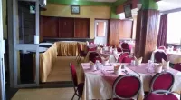 Batian Grand Hotel - parking