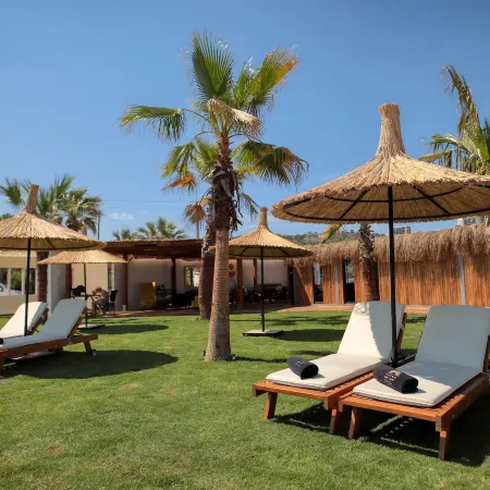 Parna Hotel