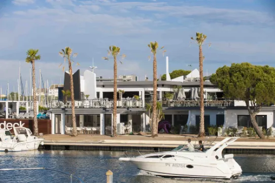 레 스피나커 부티크 오텔 레스토랑