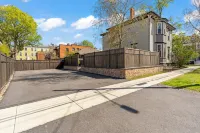 Gorgeous Private home in the heart of town - walk to restaurants, track & more!