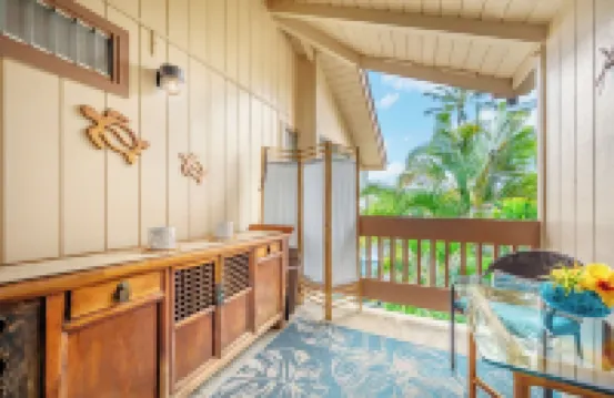 Chic Aloha Studio in Superb Princeville, w/AC & WiFi Explore Beautiful Napali!