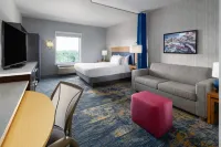 Home2 Suites by Hilton Greenville Downtown - parking