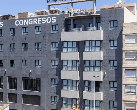 Hotel Olympia Valencia Hotels near Algiros