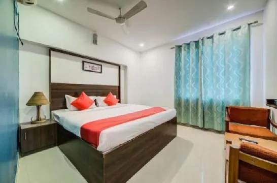 โฮเทล เมอรีเดียน ออร์คิด โรงแรมใกล้วัดสังฆี