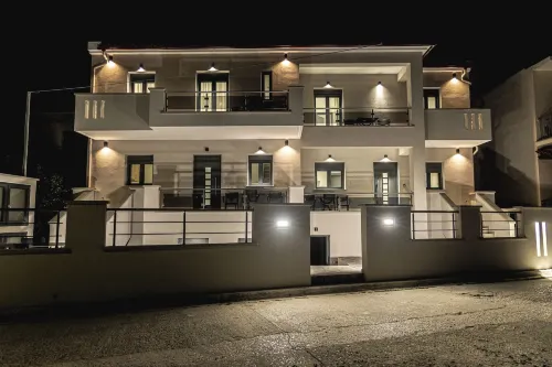 Rafkon Luxury Apartments - Myrina Hotels in Mirina