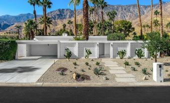 Bauhaus Estate in Palm Springs