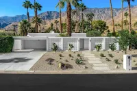 팜 스프링스의 바우하우스 에스테이트