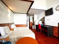 Condo Hotel Shimanchu Club Hotels in Онна