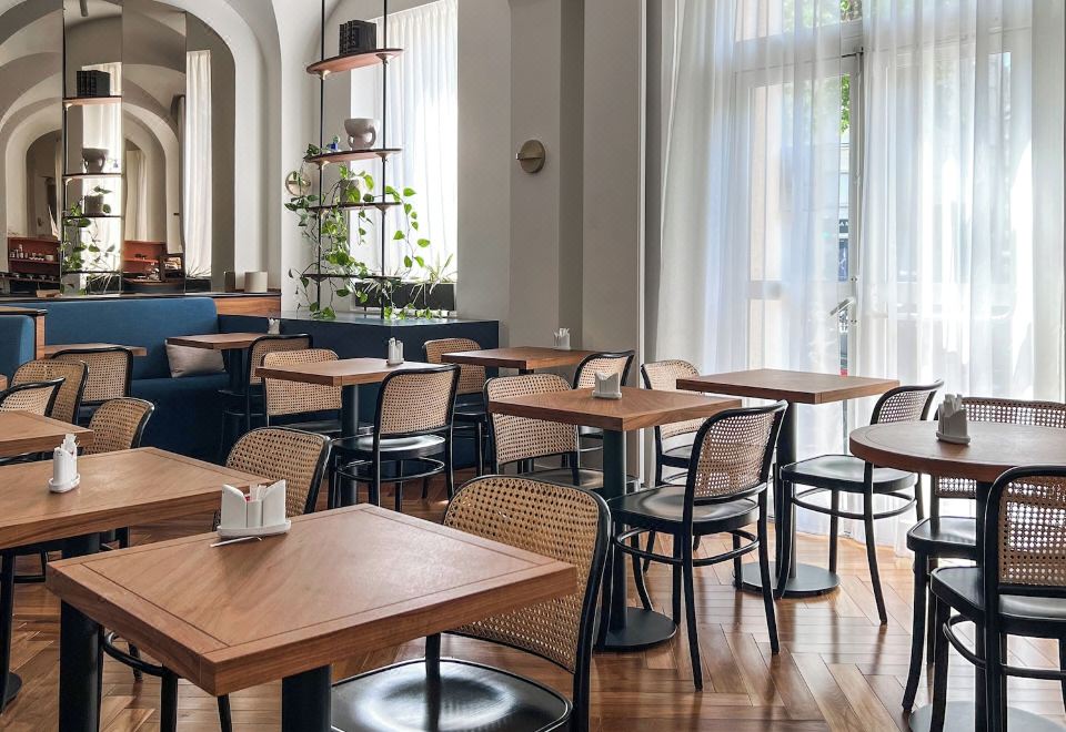 5. 호텔 샹젤리제 ..