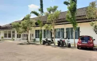 Wisma Baznas Syariah Majalengka Mitra RedDoorz Hotel a Leuwiseeng