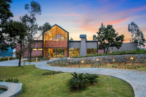 웰컴헤리티지 아야타나 우티