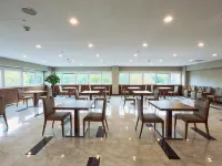 Puzzle Hotels Hotels near Laubenheim
