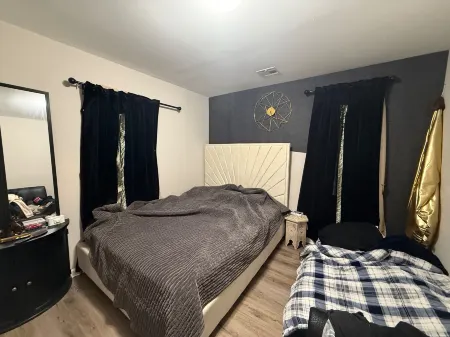 Cliffwood Villa - 4 Bedroom House Отели в г. Олд Бридж Тауншип