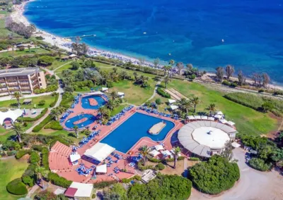 Baia di Conte Resort Hôtels à : Maristella