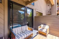 Flurry by AvantStay Tahoe Donner Home w Access to Northstar Resort Community
