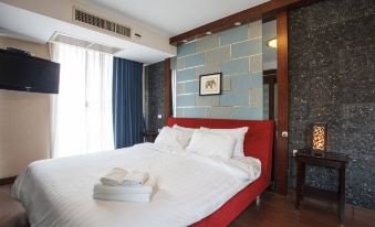 4C - No Impact from Earthquake 2Bedrooms 2 Bath Downtown Bangkok