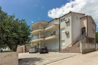 Modern Apartments With Private Balcony Kaštel Novi