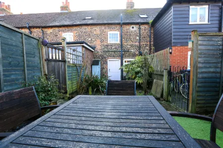 Cartref Отели в г. Фарнем