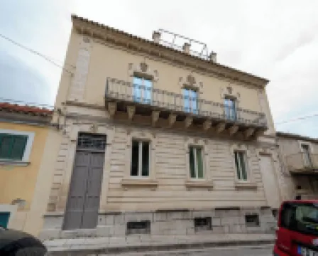 Castellett Dimora di Famiglia Отели в г. 