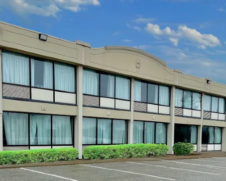 Residence & Conference Centre - Sarnia Hotels in Sarnia