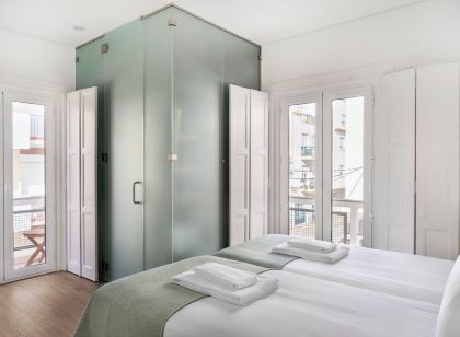 Faro DAZ House by Get Your Stay