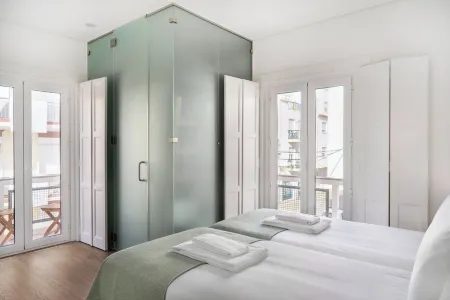 Faro DAZ House by Get Your Stay