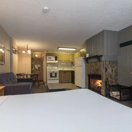 Douglas Fir Resort & Chalets