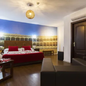 Hotel El Tajo & Spa Отели рядом с достопримечательностью «Арена для корриды в Ронде»