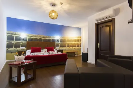 Hotel El Tajo & Spa Отели рядом с достопримечательностью «Arco de Felipe»