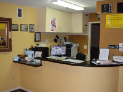 ซุปเปอร์ 8 บายวินด์แฮม อาซูซา โรงแรมในอาซูซ่า